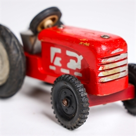 Rød traktor trælegetøj